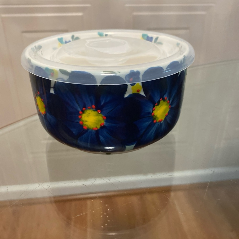 Brand New SH Home Beautiful Bowl With Lid 5”